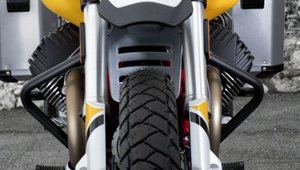 Moto Guzzi V85 Engine Guards   모토구찌 V85   2019 ~ 2020 순정 좌우 엔진가드
