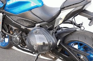 스즈키(SUZUKI) 2021년이상 GSX-S1000 키지마 헬멧 락